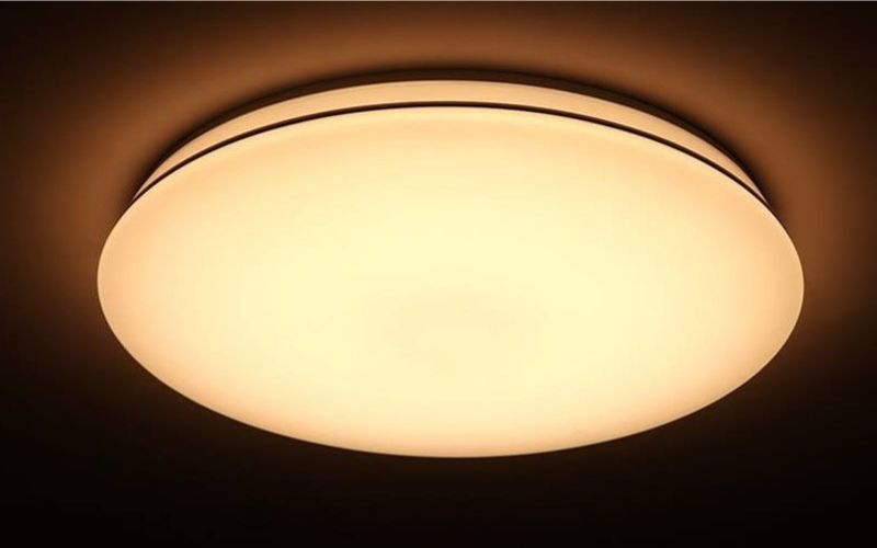 Đèn LED tiết kiệm điện 250.000đ/phòng