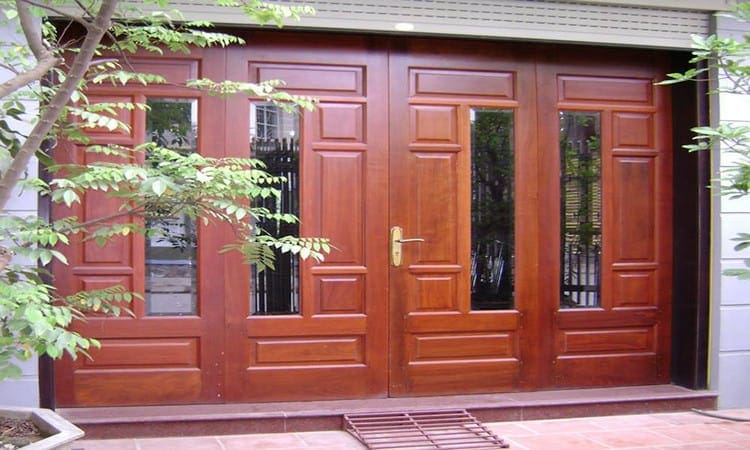 Lựa chọn chất liệu cửa phù hợp với phong cách nhà