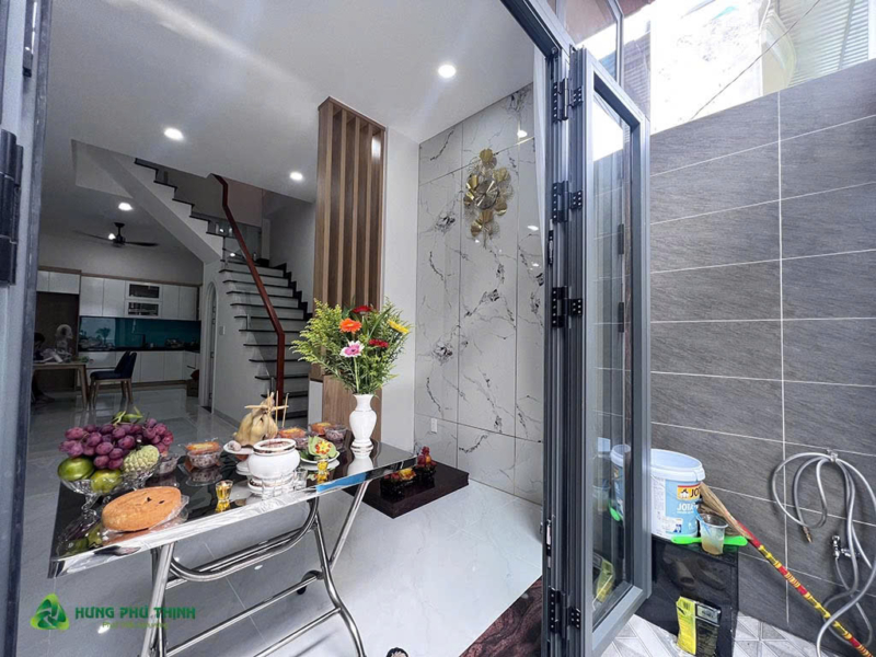 Nhà phố 80 m2 1 trệt 2 lầu tại Bình Chánh